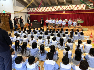 12月18日 12月生まれのお誕生日会 栄光幼稚園